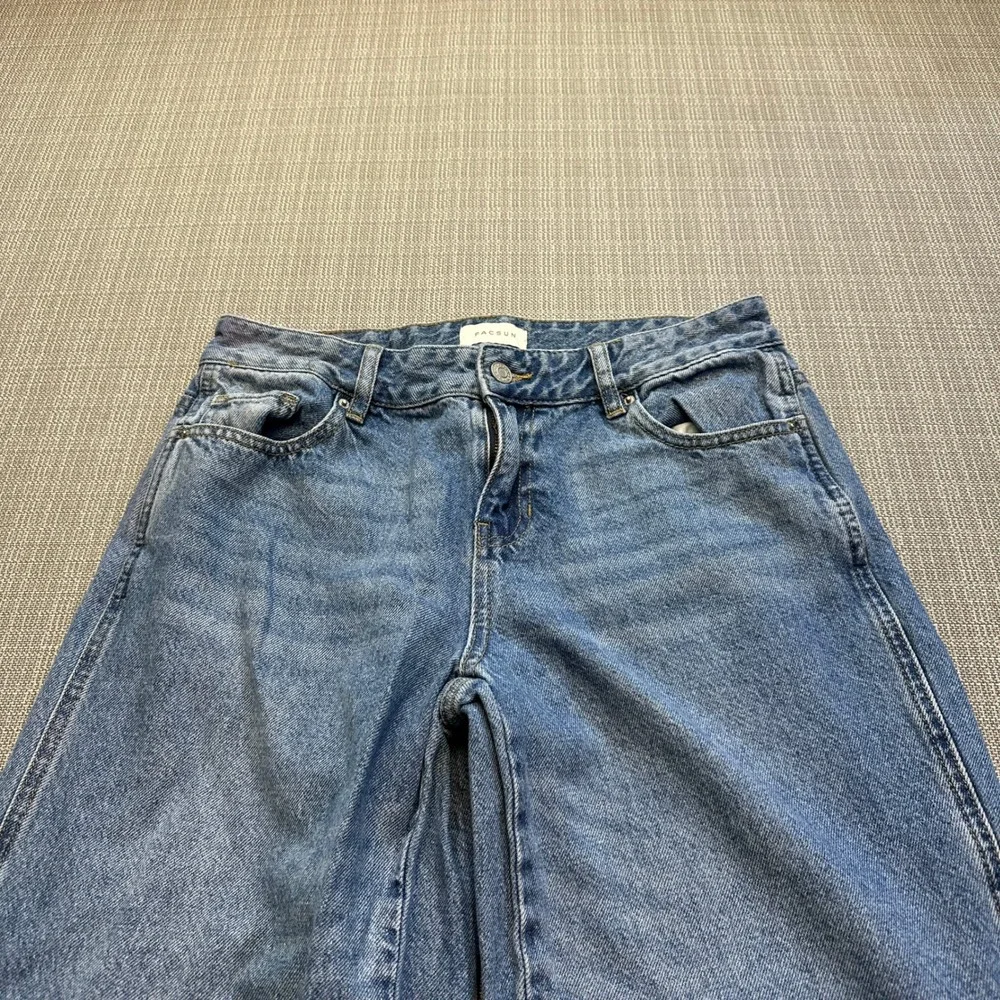 PacSun Y2K Baggy Wide Leg Jeans‎ size 28 Low Rise Skater Indie Distressed